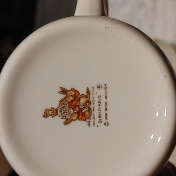 Royal Dalton Bunnykins Meal Set - Picture 7 of 8